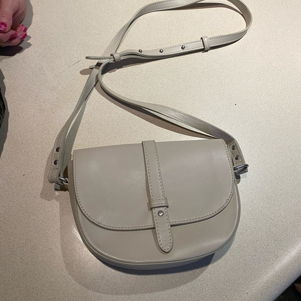 Beige purse